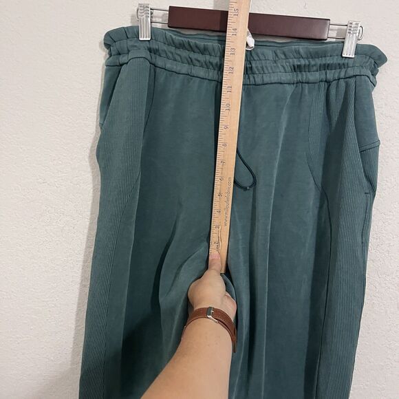 Lululemon Womens Size 14 Brushed Softstreme Ribbed High-Rise Jogger Green Jasper - Picture 10 of 11